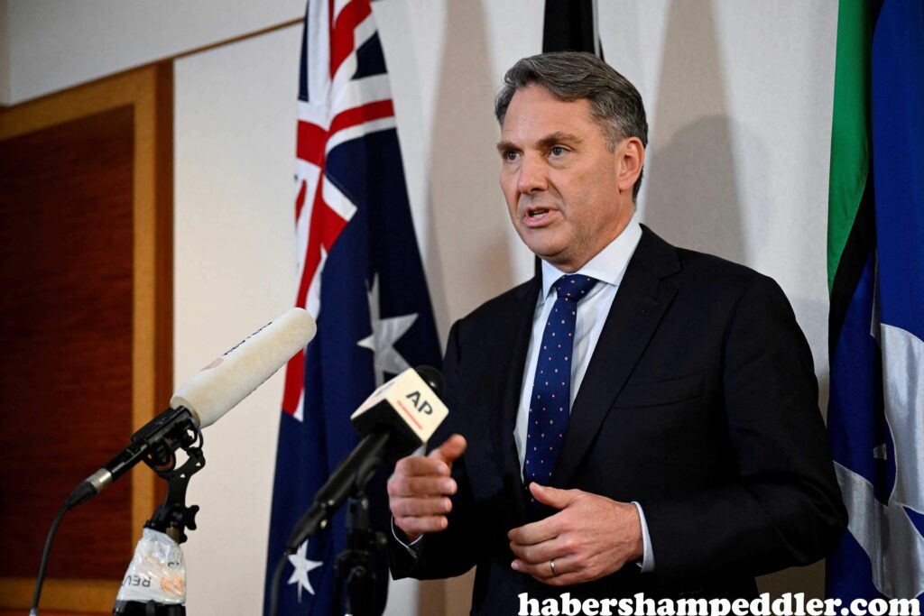 Australia says รัฐบาลออสเตรเลียอ้างว่ากาตาร์ตรวจค้นหญิงชาวออสเตรเลีย 5 คนในโดฮาเป็น บริบท ที่อยู่เบื้องหลังการตัดสินใจระงับเที่ยวบินพ