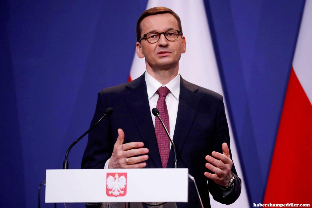 Poland’s PM นายกรัฐมนตรีโปแลนด์ได้บอกกับประธานาธิบดีโวโลดีมีร์ เซเลนสกีของยูเครนว่าอย่า “ดูหมิ่น” ชาวโปแลนด์อีกเลย 